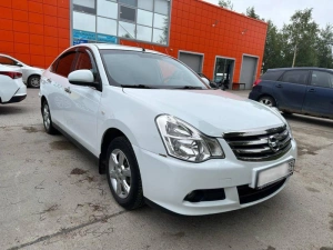 Nissan Almera